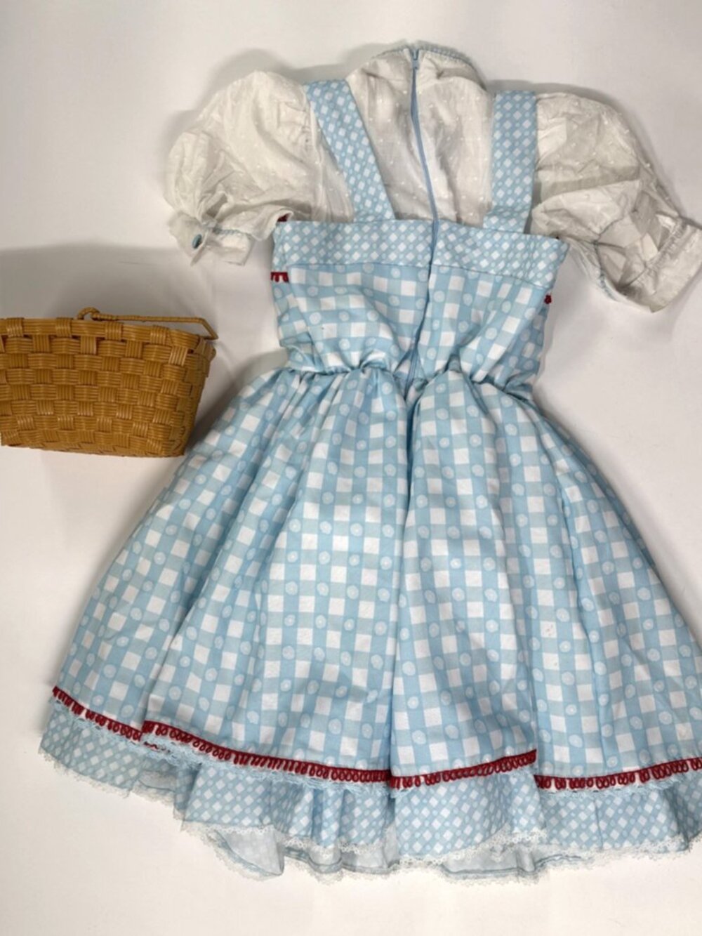 Rubies Kids Wizard of Oz Dorothy Premium Costume Childs Medium with Basket - Picture 2 of 13